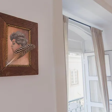 Lovelystay - Chiado 2 Bedroom Charm! アパート