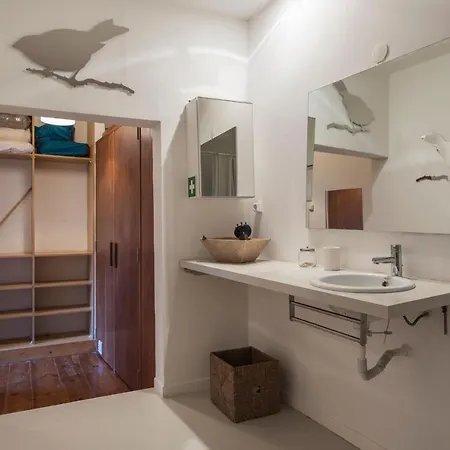 Lovelystay - Chiado 2 Bedroom Charm! アパート