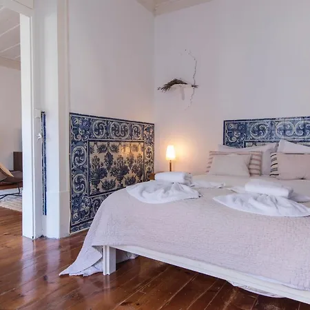 Lovelystay - Chiado 2 Bedroom Charm! Apartment